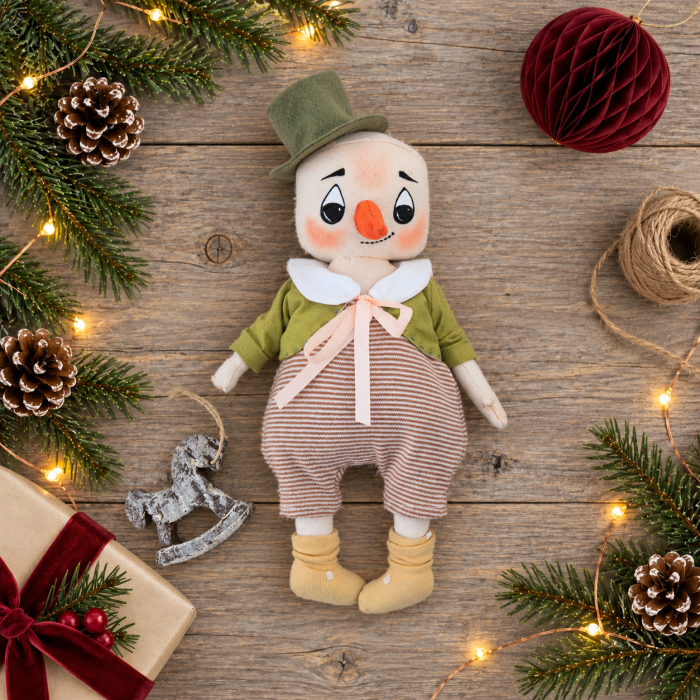 Christmas Snowman Sewing Pattern: 10 Inch Fabric Doll PDF Christmas Snowman Sewing Pattern: 10 Inch Fabric Doll PDF