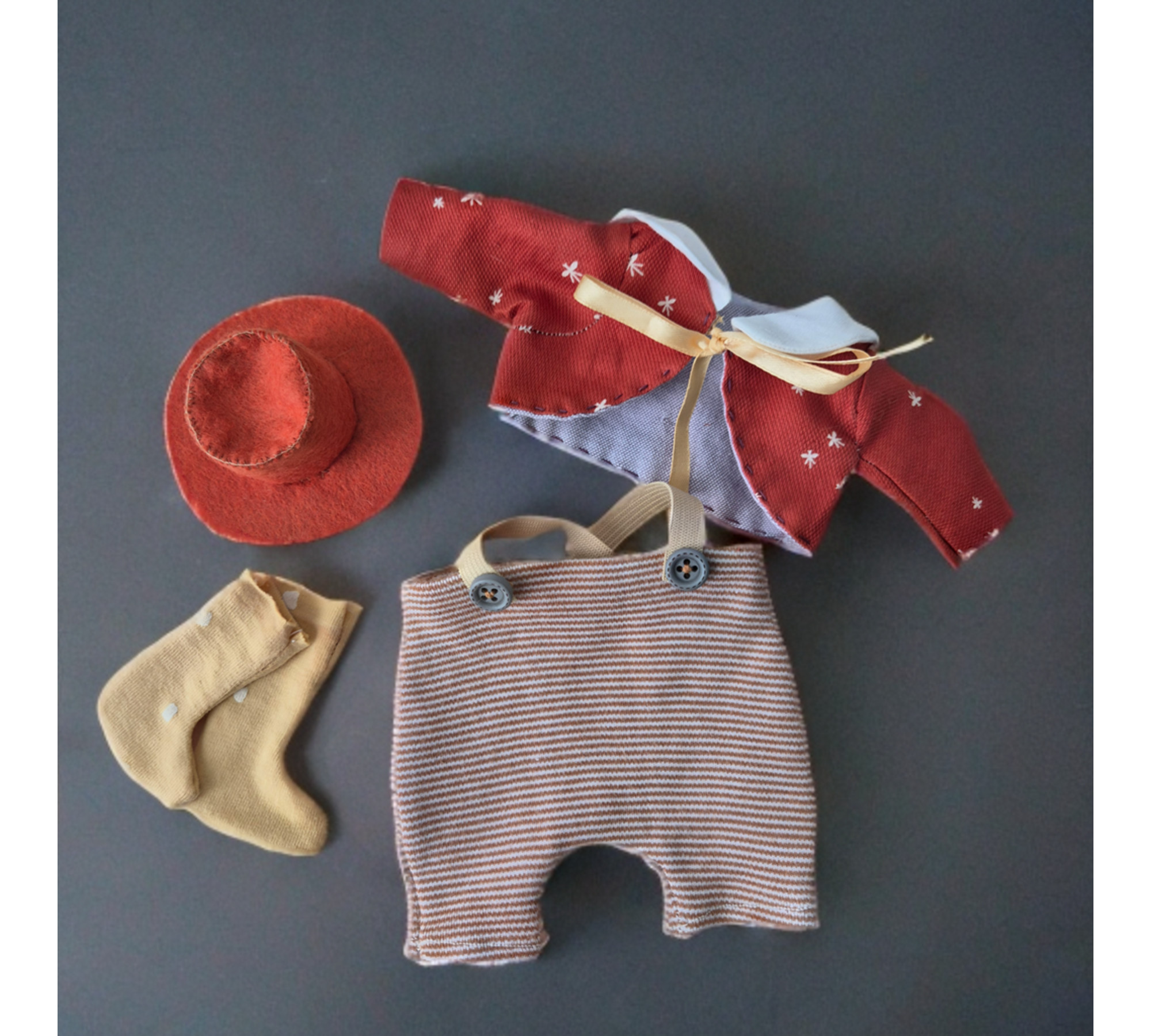 Christmas Snowman Sewing Pattern: 10 Inch Fabric Doll PDF