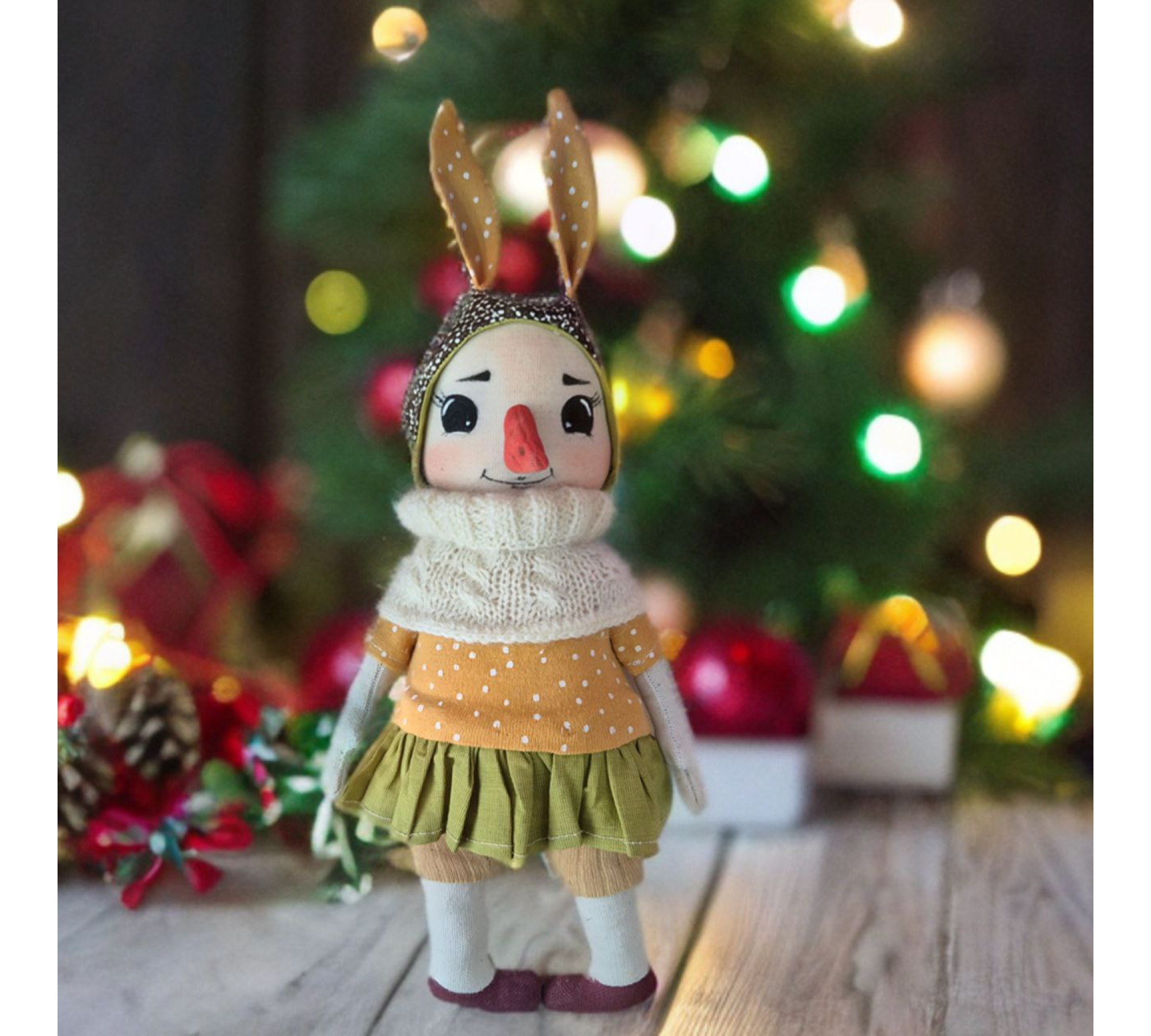 Snowgirl Sewing Pattern: 10 Inch Christmas Doll PDF