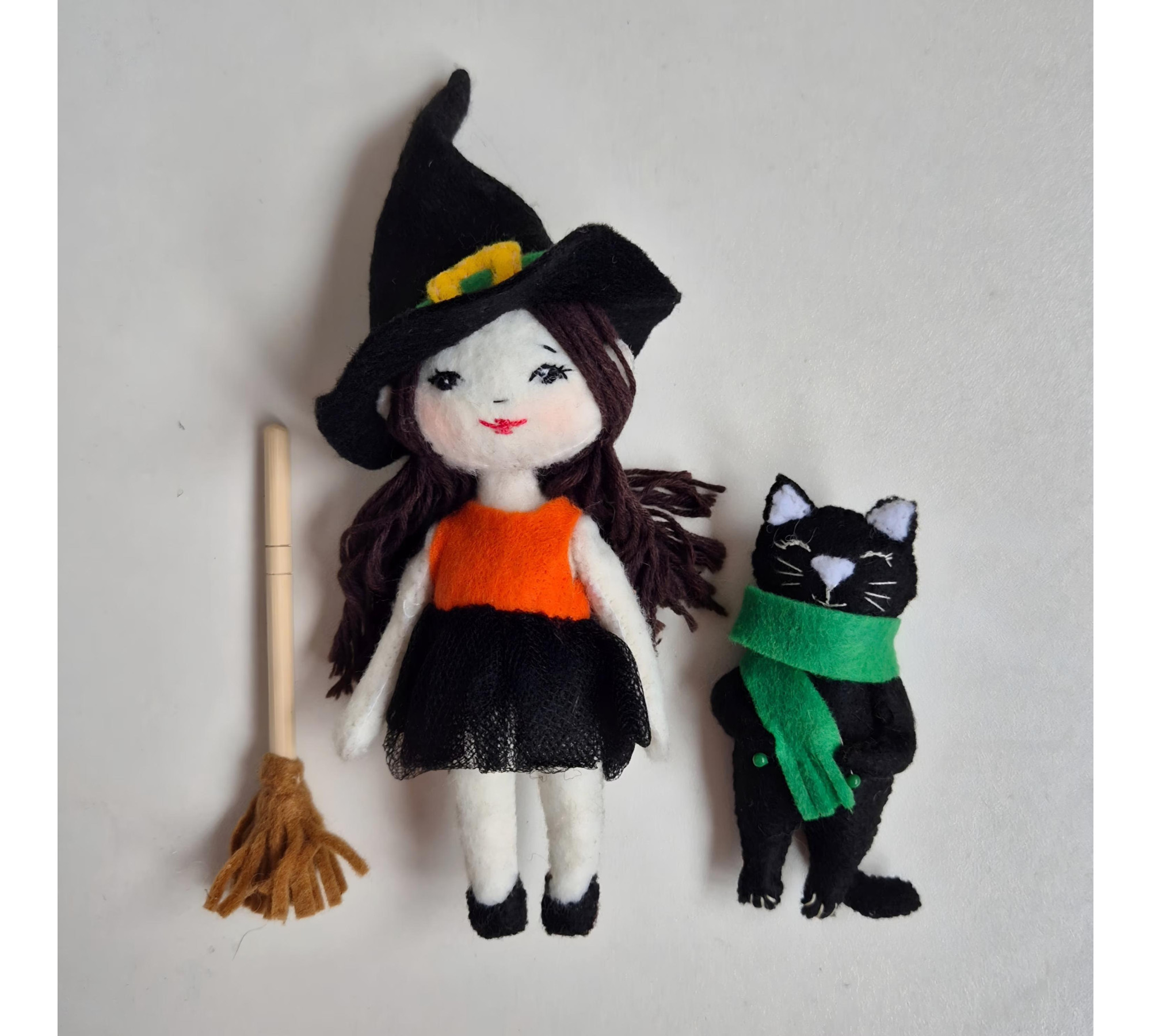 Witch Dollhouse Sewing Pattern PDF – Pumpkin House with Doll and Cat
