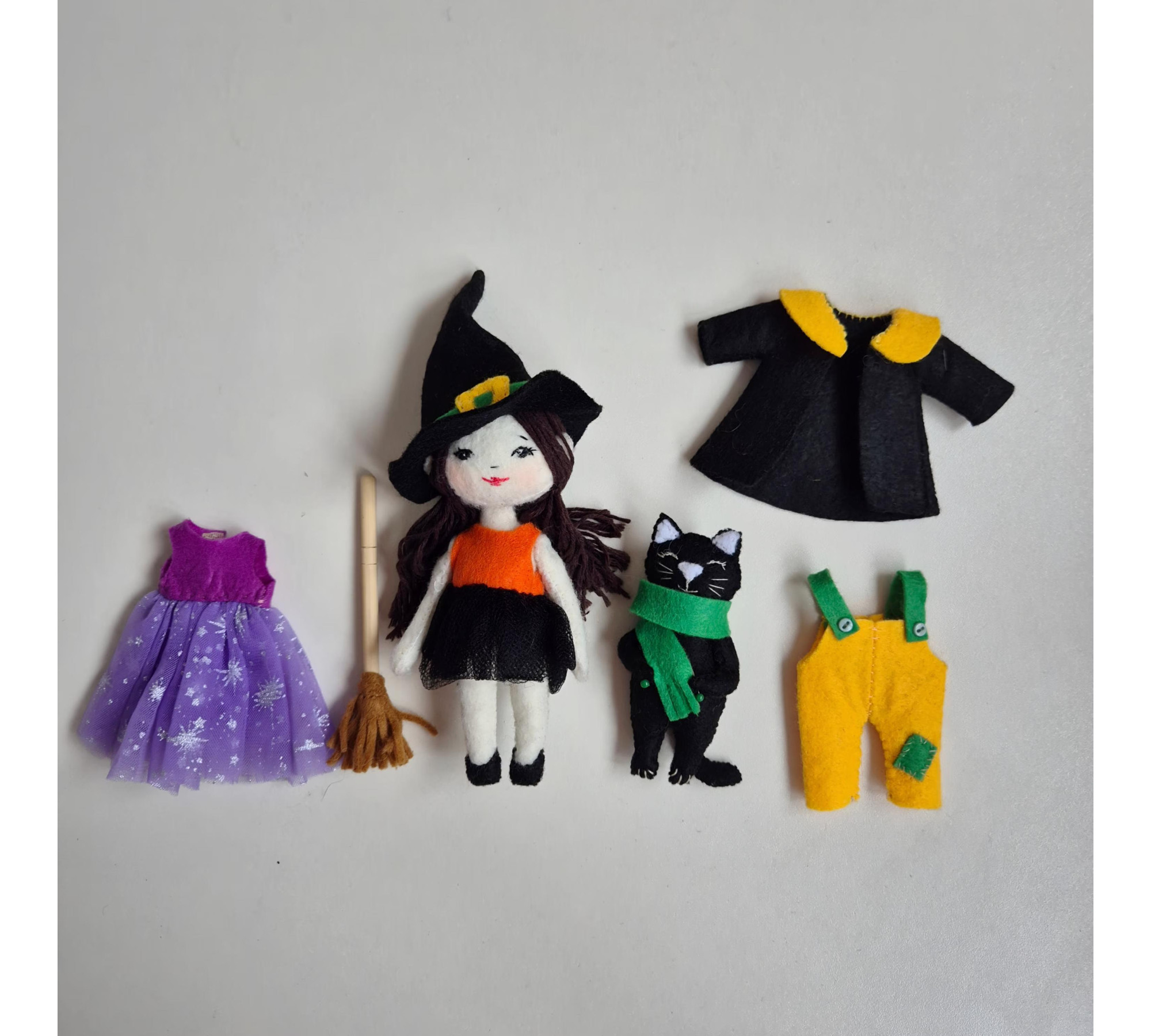 Witch Dollhouse Sewing Pattern PDF – Pumpkin House with Doll and Cat