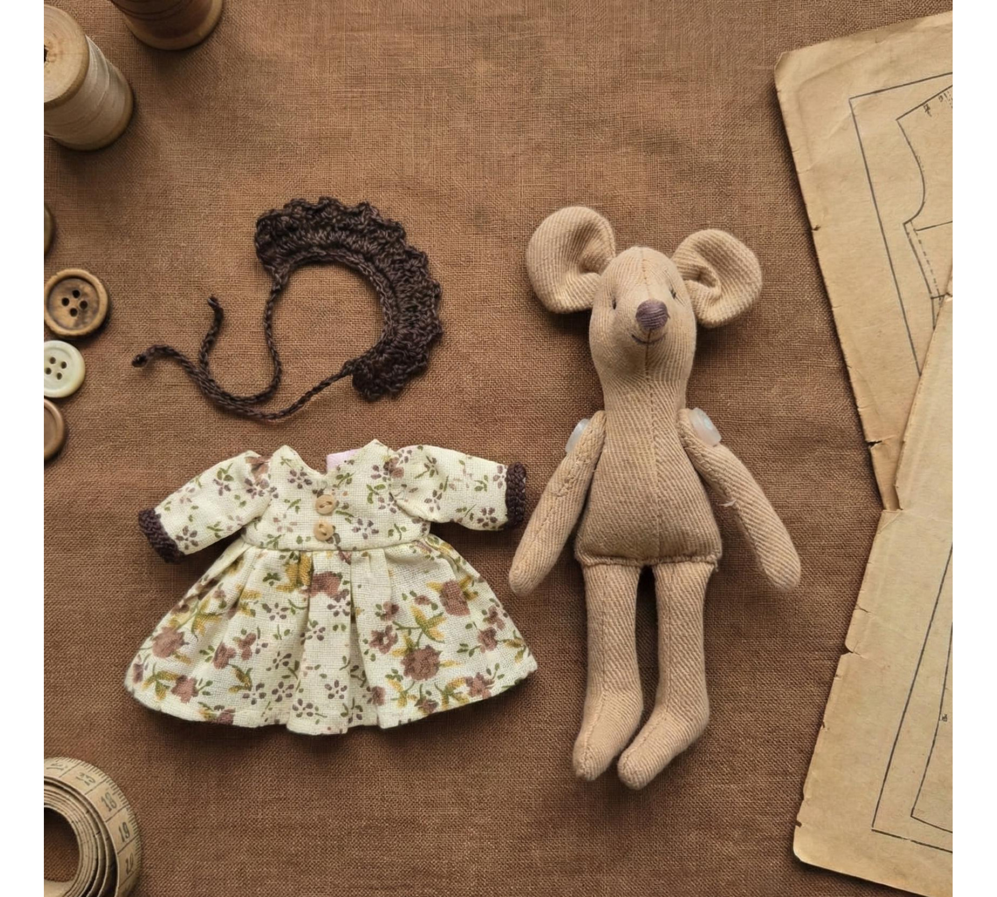 Mouse Family Sewing Pattern PDF – Cute Stuffed Mice with Clothes (Soft Doll Tutorial)