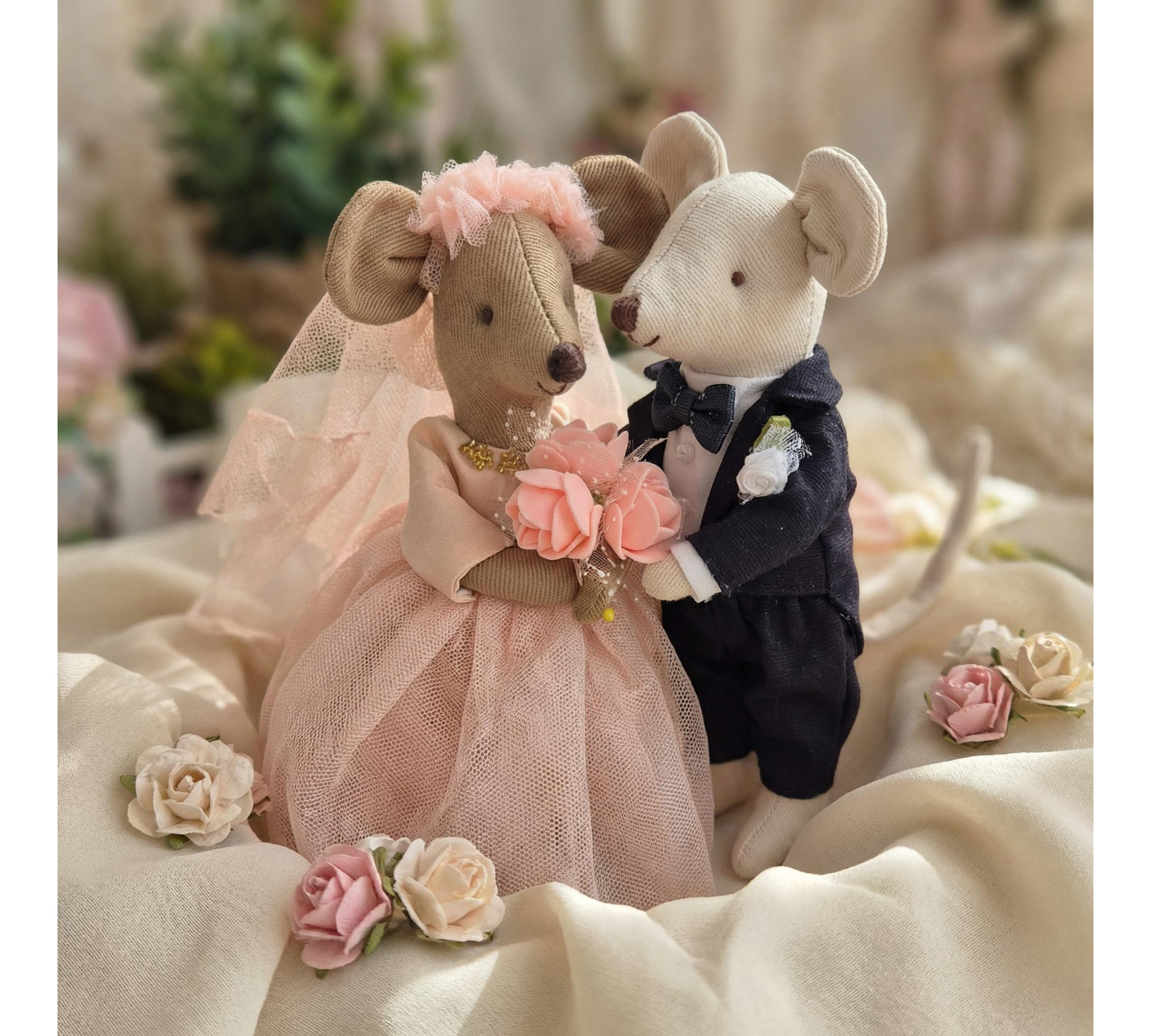 Wedding Mouse Sewing Pattern PDF – Bride and Groom Mouse Doll Tutorial with Clothes