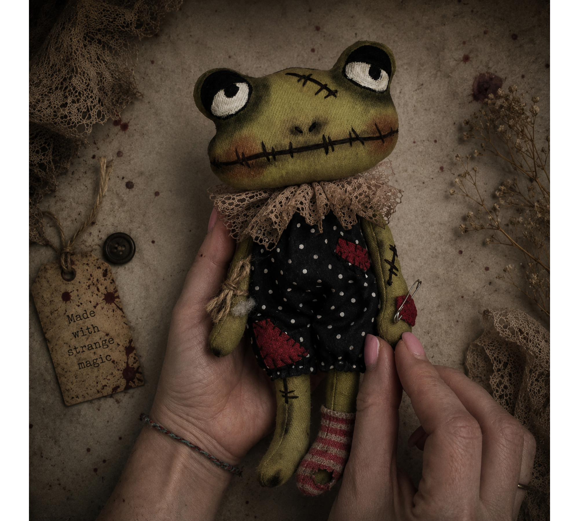 Halloween Frog Doll Sewing Pattern PDF – Primitive Attic Cloth Doll
