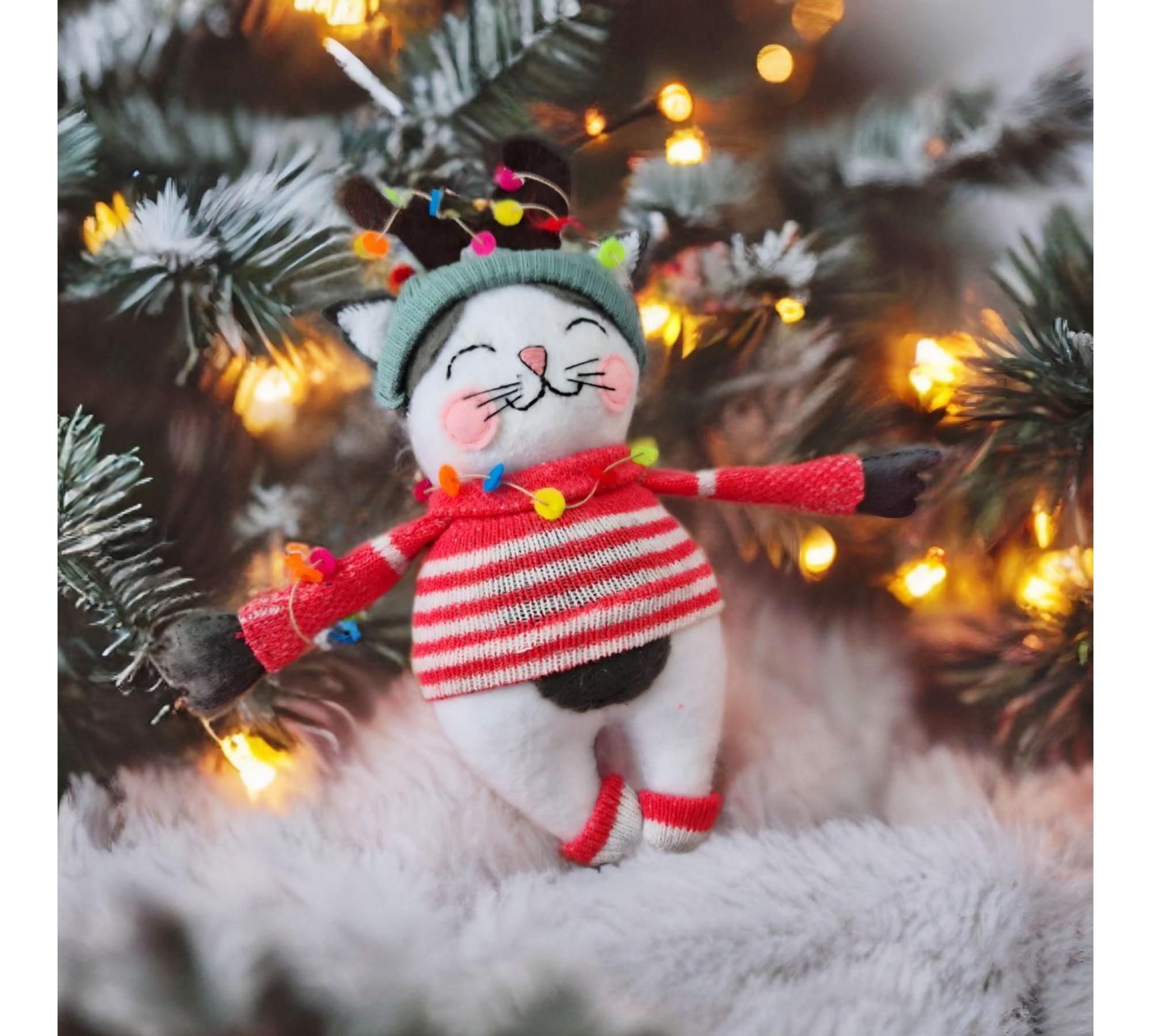 Christmas Cat Felt Sewing Pattern PDF – 6 Inch Doll with Reindeer Hat & Sweater