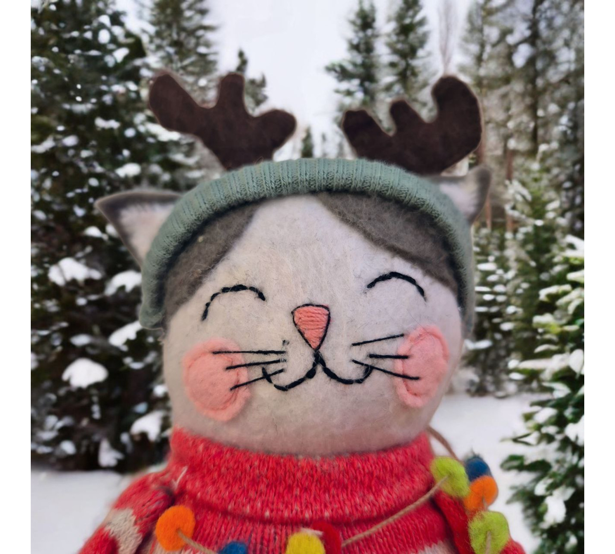 Christmas Cat Felt Sewing Pattern PDF – 6 Inch Doll with Reindeer Hat & Sweater