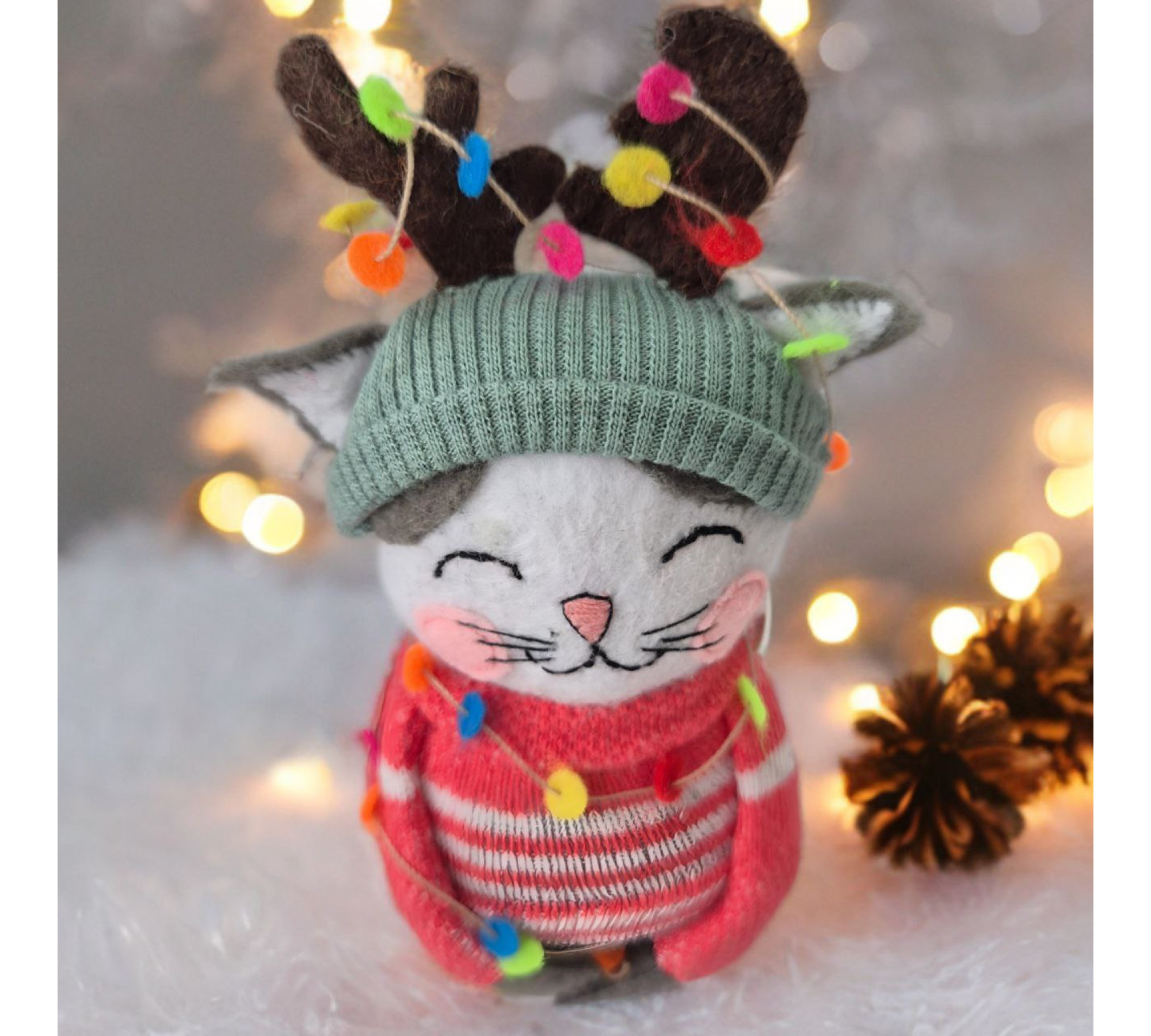 Christmas Cat Felt Sewing Pattern PDF – 6 Inch Doll with Reindeer Hat & Sweater