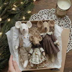 Mouse Family Sewing Pattern PDF – Stuffed Cloth Mice with Clothes, Soft Doll Pattern Set
