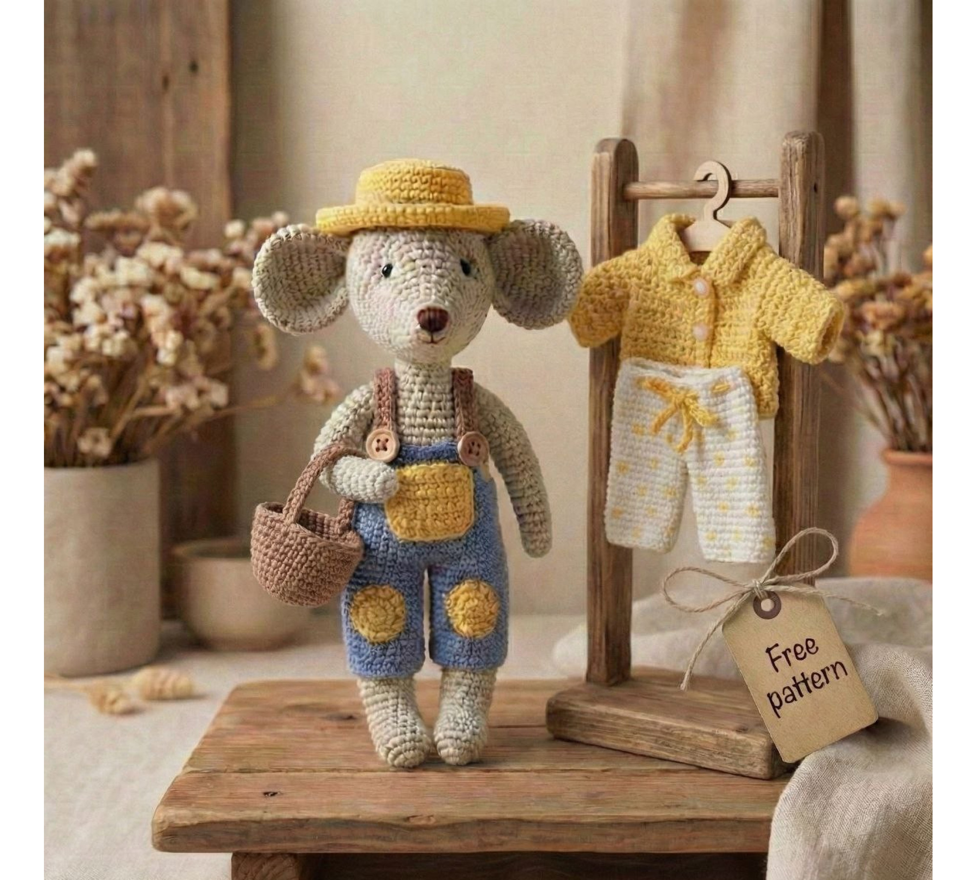 Crochet Mouse Pattern PDF – Amigurumi Mouse with Gardener Outfit